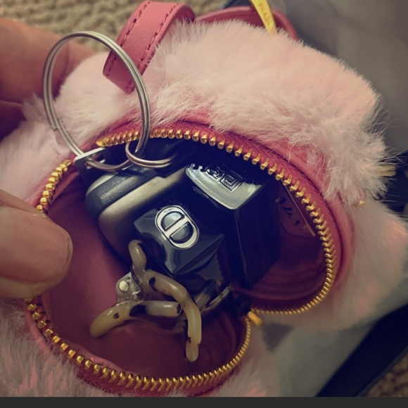 Prada Fur - Pouch accessorie - Picture 8 of 16